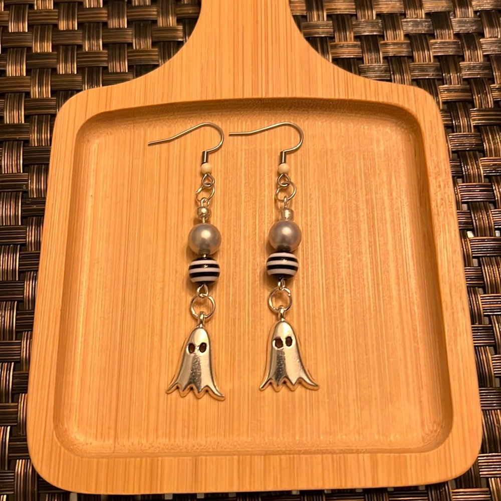 Handmade Silver Tone Ghost 👻 Dangle Earrings